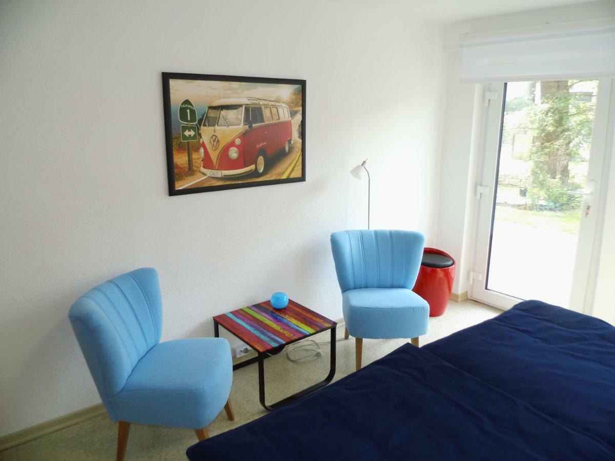 Ferienwohnung Am Rennsteig Bei Eisenach - Ilona Schmidt Wolfsburg-Unkeroda ภายนอก รูปภาพ